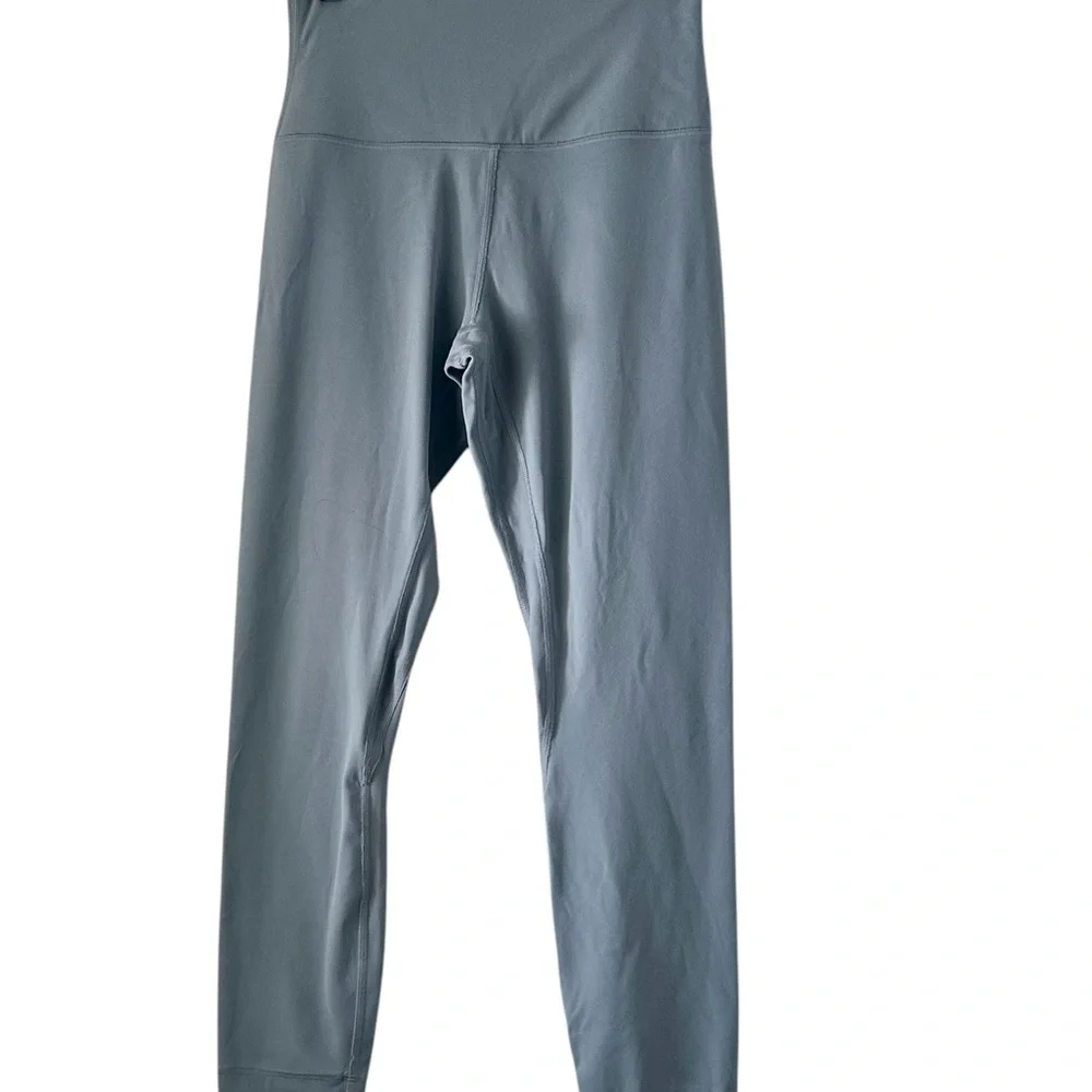 Lululemon High-Waisted Leggings - Pwbe Powder Blue Size 4 - Picture 2 of 13